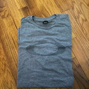 Men’s Oakley short sleeve